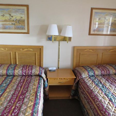 Holly Springs Pine Crest Motor Lodge מראה חיצוני תמונה